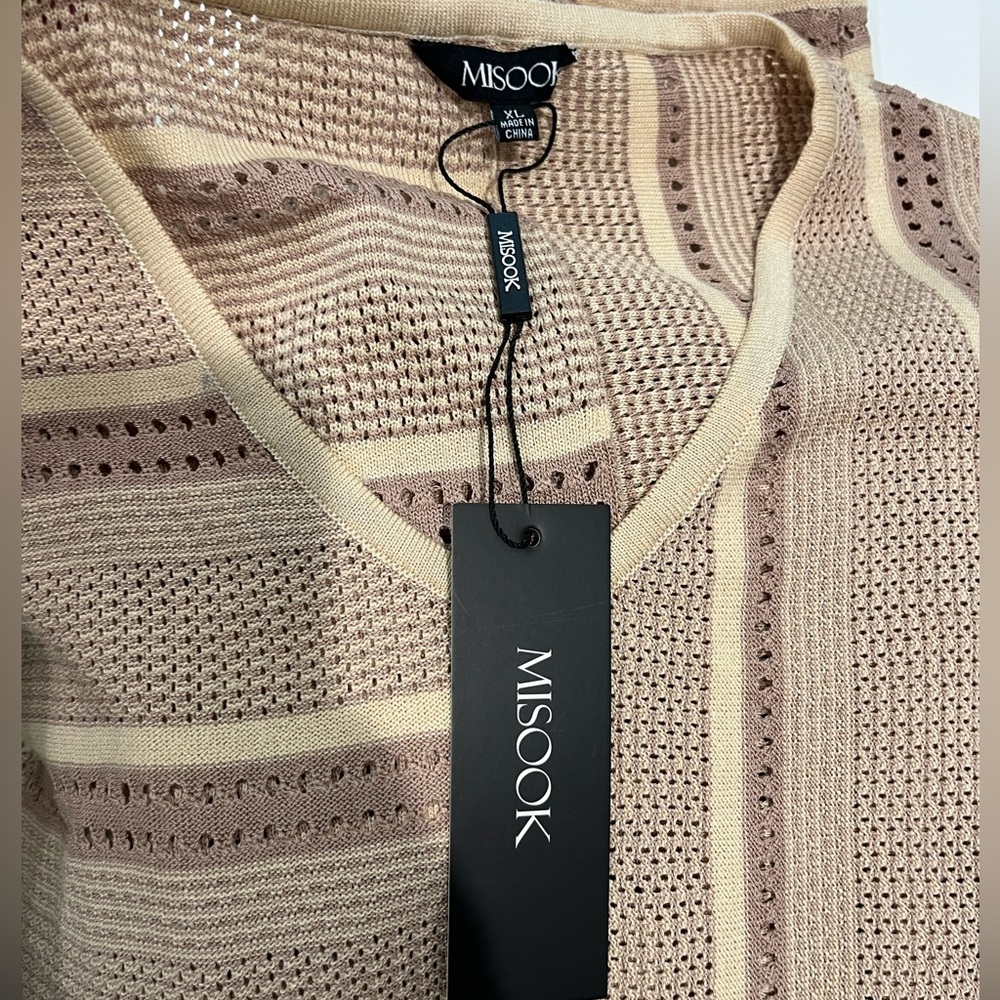 Misook Blush-Beige Open Knit V-Neck Sweater - Picture 3 of 7